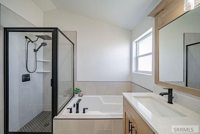 576 Hollow Drive, Ammon, ID 83401