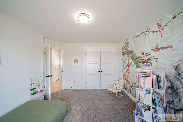 576 Hollow Drive, Ammon, ID 83401