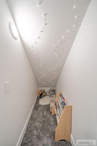 576 Hollow Drive, Ammon, ID 83401