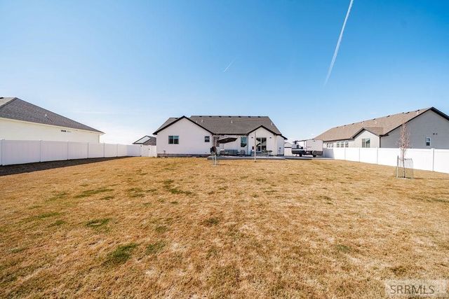 576 Hollow Drive, Ammon, ID 83401