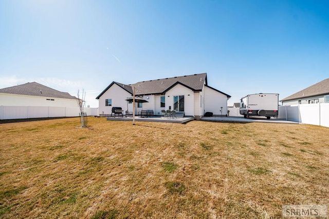 576 Hollow Drive, Ammon, ID 83401