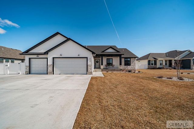 576 Hollow Drive, Ammon, ID 83401