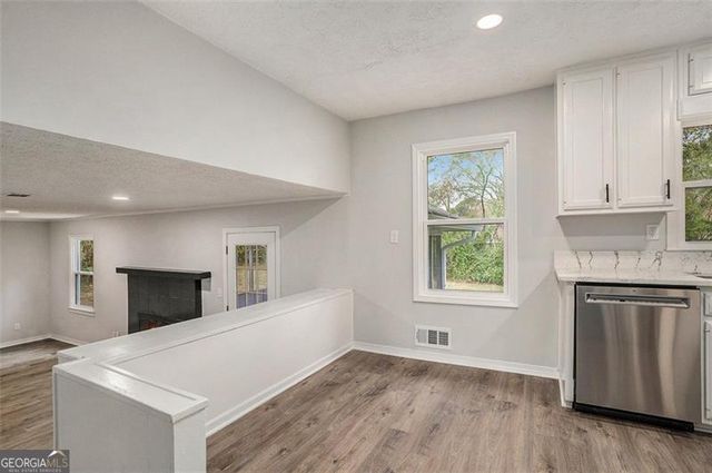 650 HONEY CREEK Road SE, Conyers, GA 30094