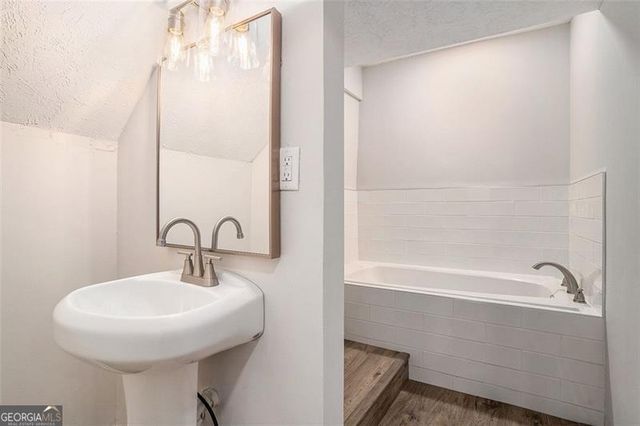 650 HONEY CREEK Road SE, Conyers, GA 30094