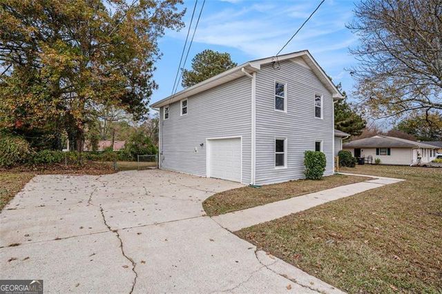 650 HONEY CREEK Road SE, Conyers, GA 30094