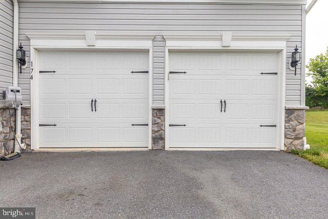 174 PARADISE VIEW DR, Greencastle, PA 17263
