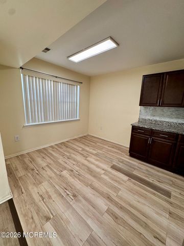 1202 Green Hollow Drive 1202, Iselin, NJ 08830