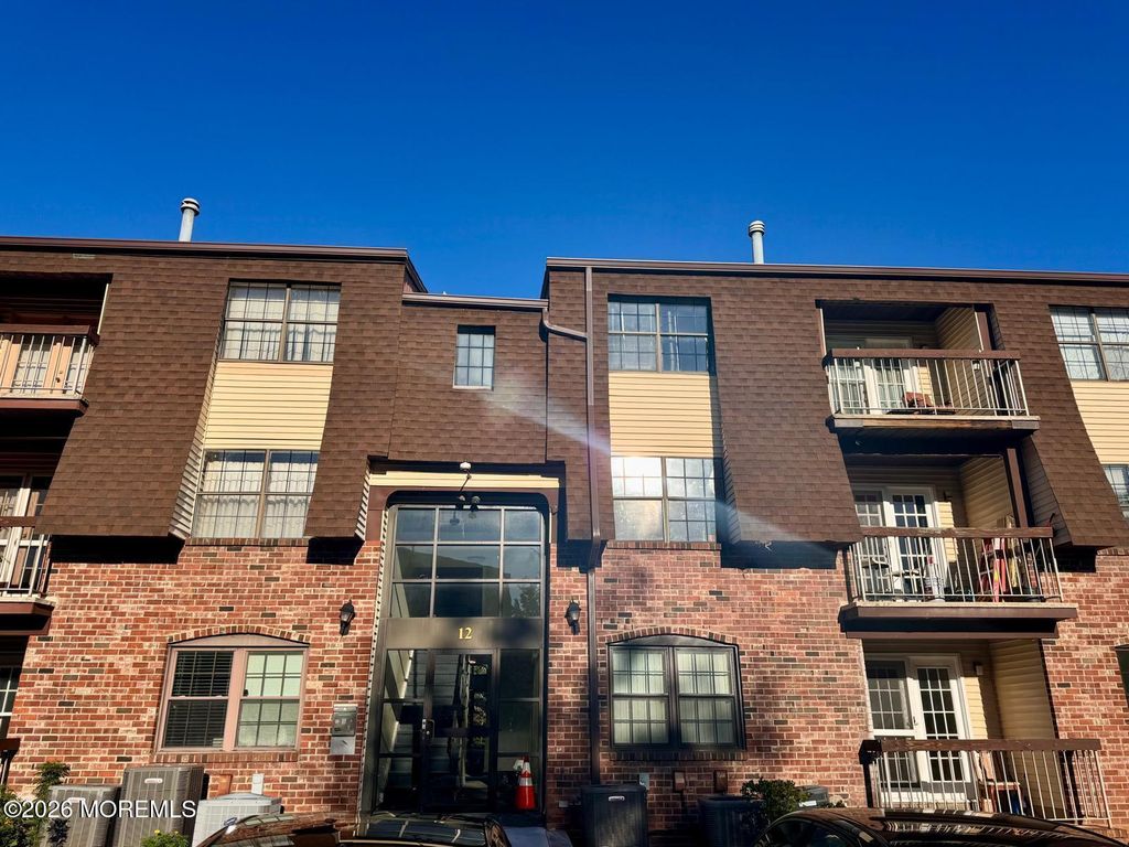 1202 Green Hollow Drive 1202, Iselin, NJ 08830