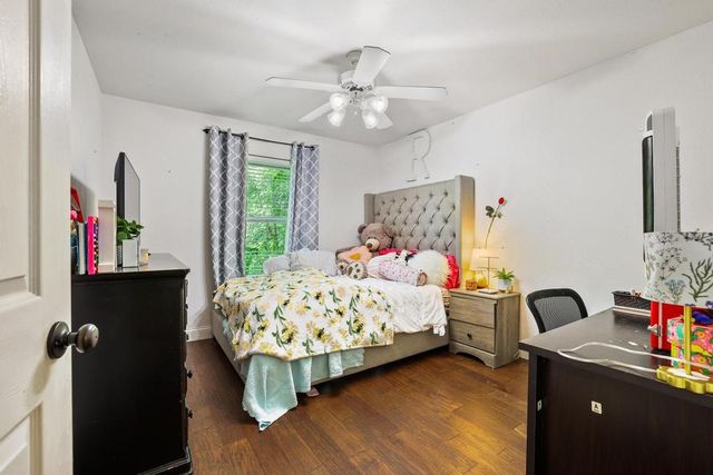 315 Preston Glen, Gunter, TX 75058