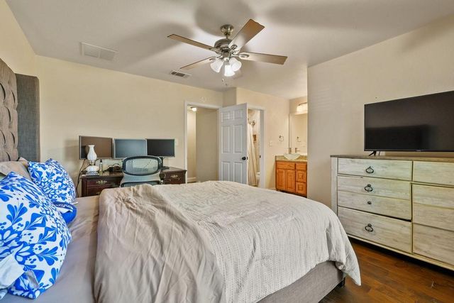 315 Preston Glen, Gunter, TX 75058