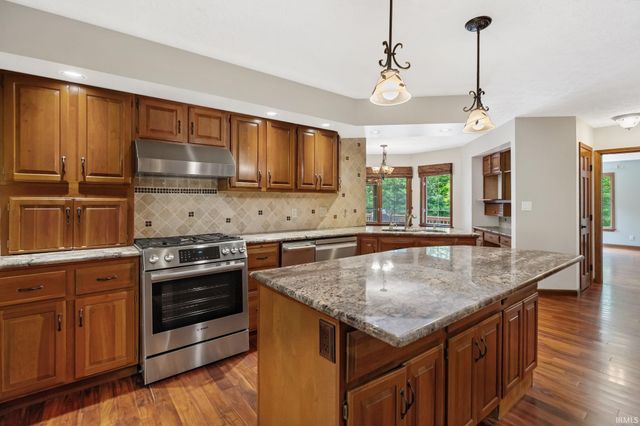 7402 Abby Marle E, West Lafayette, IN 47906
