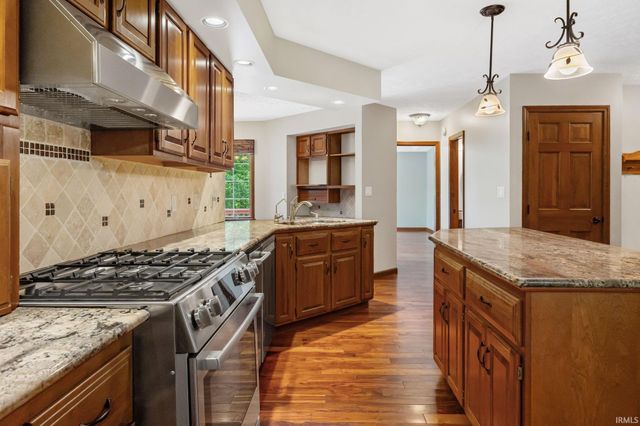 7402 Abby Marle E, West Lafayette, IN 47906