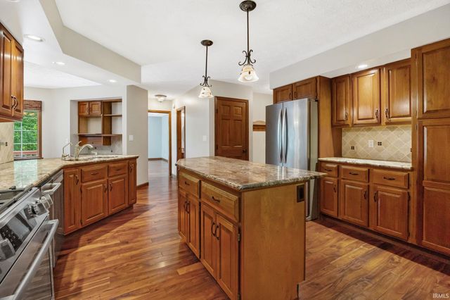7402 Abby Marle E, West Lafayette, IN 47906