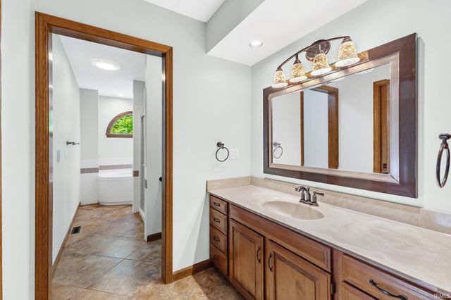 7402 Abby Marle E, West Lafayette, IN 47906