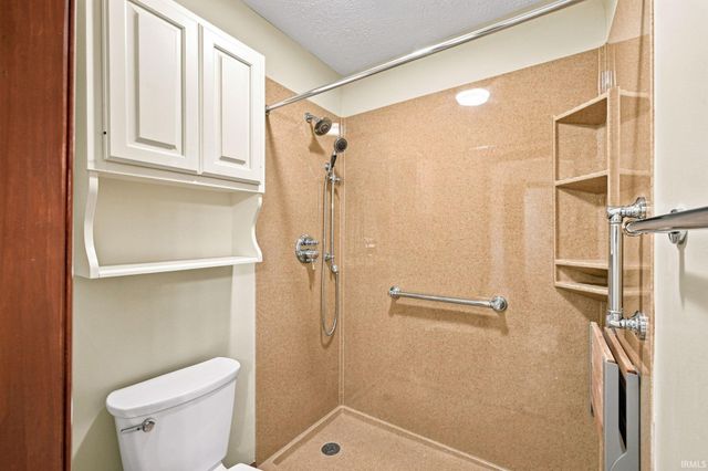 7402 Abby Marle E, West Lafayette, IN 47906