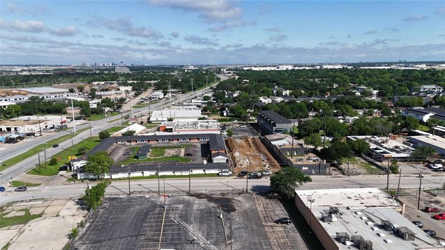 2025 Empire Central Drive, Dallas, TX 75235