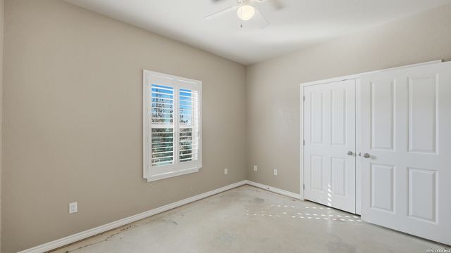 118 Navarro Xing Unit 1B, Seguin, TX 78155