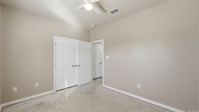 118 Navarro Xing Unit 1B, Seguin, TX 78155