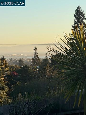 4271 Whittle Ave, Oakland, CA 94602