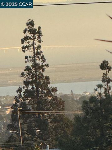 4271 Whittle Ave, Oakland, CA 94602