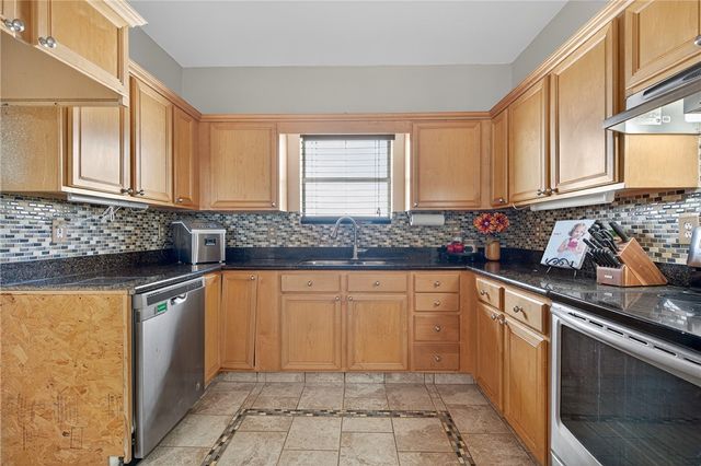 5459 Sunset, Robstown, TX 78380