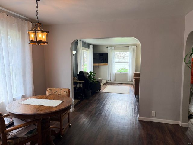 6816 E Jackson Street, Muncie, IN 47303