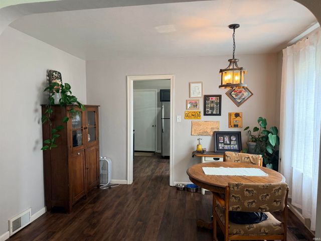 6816 E Jackson Street, Muncie, IN 47303