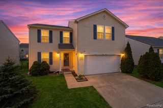 8627 Cass River Drive, Fowlerville, MI 48836