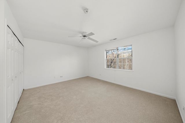 430 Normandie Lane 430, Round Lake Beach, IL 60073