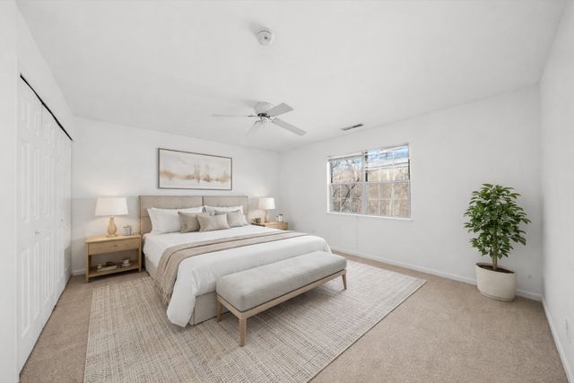 430 Normandie Lane 430, Round Lake Beach, IL 60073