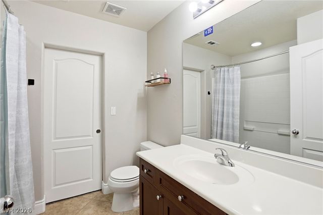 7012 Geese Gathering Street, North Las Vegas, NV 89084