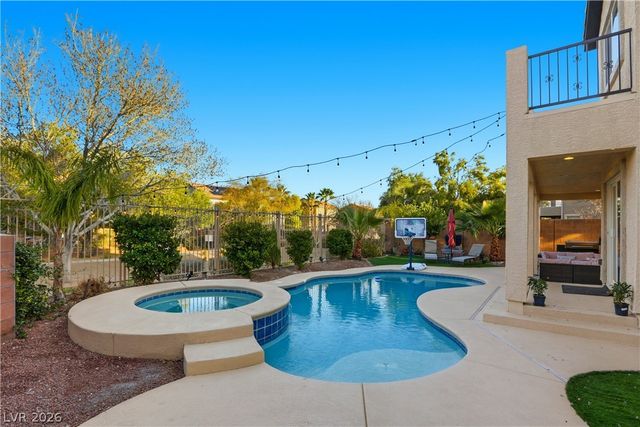 7012 Geese Gathering Street, North Las Vegas, NV 89084