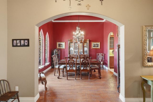 108 Concorde Circle, Cresson, TX 76035