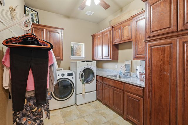 108 Concorde Circle, Cresson, TX 76035