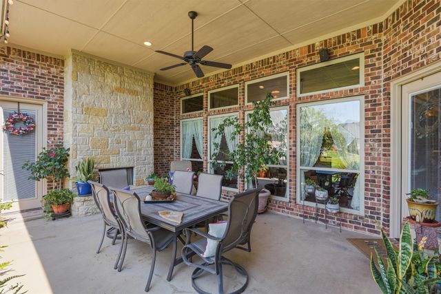 108 Concorde Circle, Cresson, TX 76035