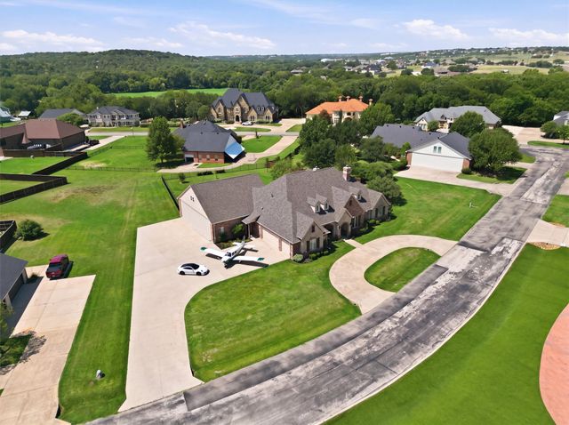 108 Concorde Circle, Cresson, TX 76035