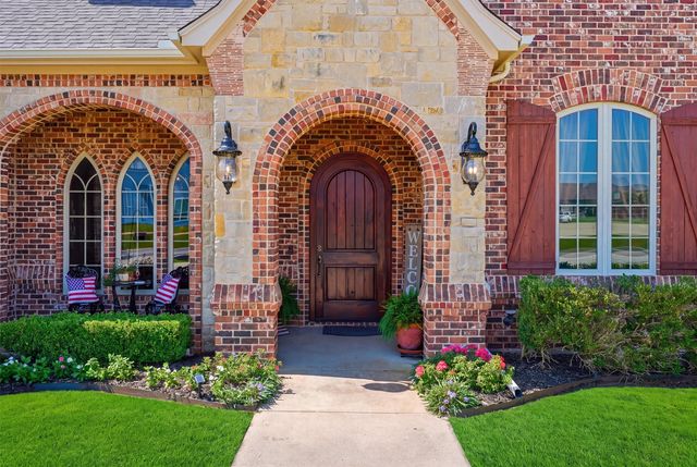 108 Concorde Circle, Cresson, TX 76035