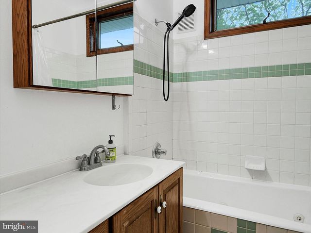 3 BELLS MILL ROAD, Erdenheim, PA 19038