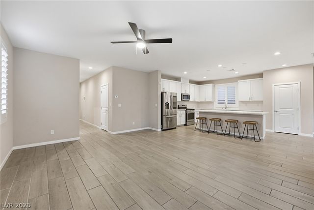 9781 Pyrite Mystery Avenue, Las Vegas, NV 89148