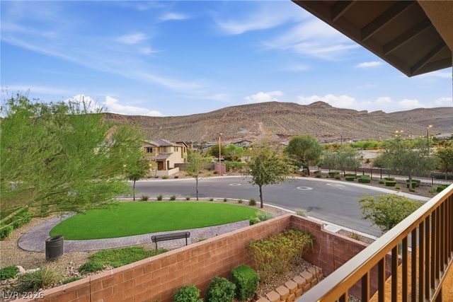 9781 Pyrite Mystery Avenue, Las Vegas, NV 89148