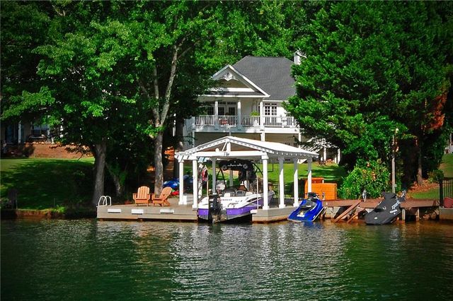 10121 Lakeview Parkway, Villa Rica, GA 30180