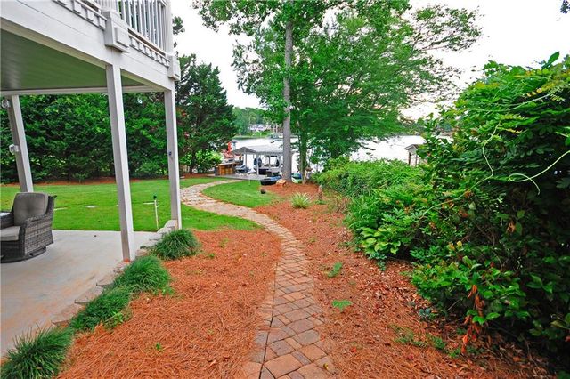 10121 Lakeview Parkway, Villa Rica, GA 30180