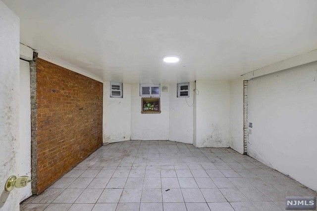 132 South Munn Avenue, East Orange, NJ 07018