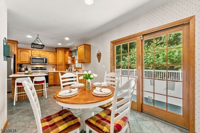 18 Fox Hollow Ct, Vernon Twp., NJ 07462