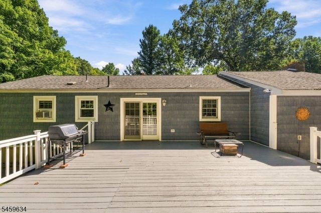 18 Fox Hollow Ct, Vernon Twp., NJ 07462