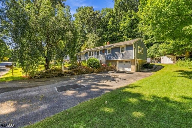 18 Fox Hollow Ct, Vernon Twp., NJ 07462