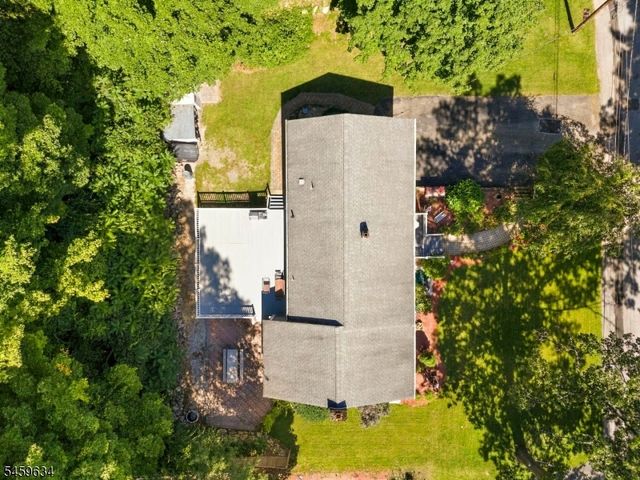 18 Fox Hollow Ct, Vernon Twp., NJ 07462