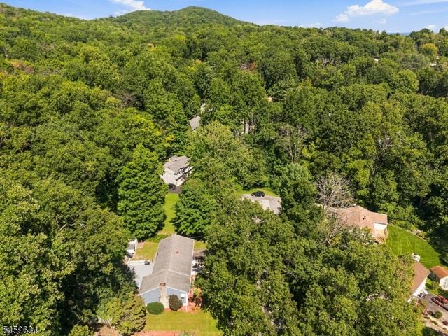 18 Fox Hollow Ct, Vernon Twp., NJ 07462
