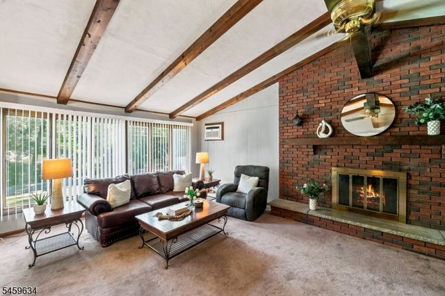 18 Fox Hollow Ct, Vernon Twp., NJ 07462