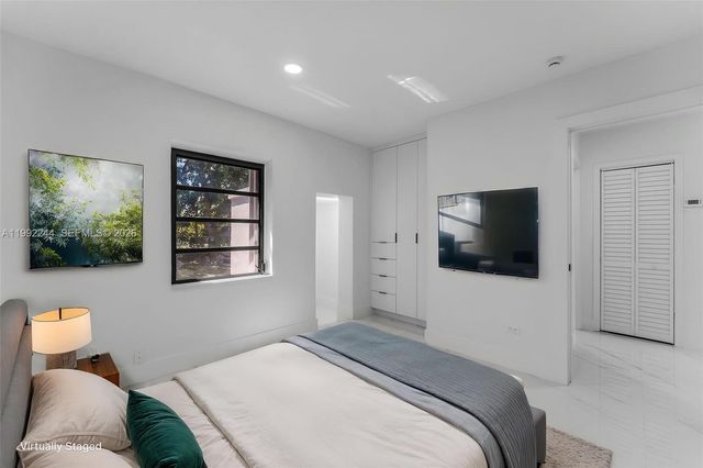 10170 SW 170th Ter, Miami, FL 33157